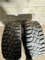 2 Cooper discover stt pro LT 305/65R17 used tires