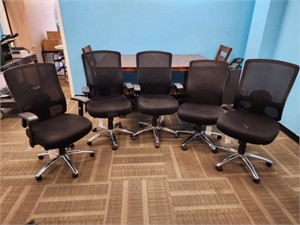 Lot of (5) Rolling Office Chairs: (3) With Arms &