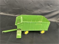 Die-cast John Deere Chuck wagon