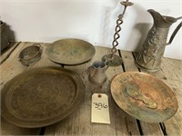 L396- Asst. Brass and Copper Antique Housewares