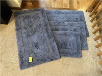 4 Matching Blue Throw Rugs