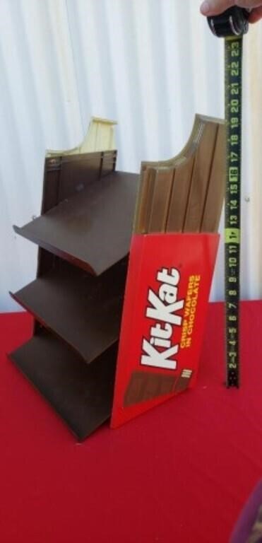 Kit Kat Display