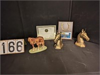 Secretariat Gold Edition Shoe, Horse Bookends