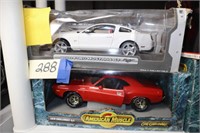 Die Cast Cars '10 Mustang & '70 Challenger