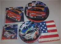 Vtg (2000) NASCAR Paper Plates & Napkins U11C