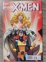 RI 1:15: X-men #13 (2011) PACO MEDINA VARIANT