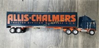 Allis-Chalmers tractor trailer 1/64 scale model,