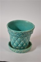 4 1/2" McCoy Quilted Diamond Planter w Attached