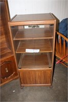 Display Cabinet 22 x 19 x 49H