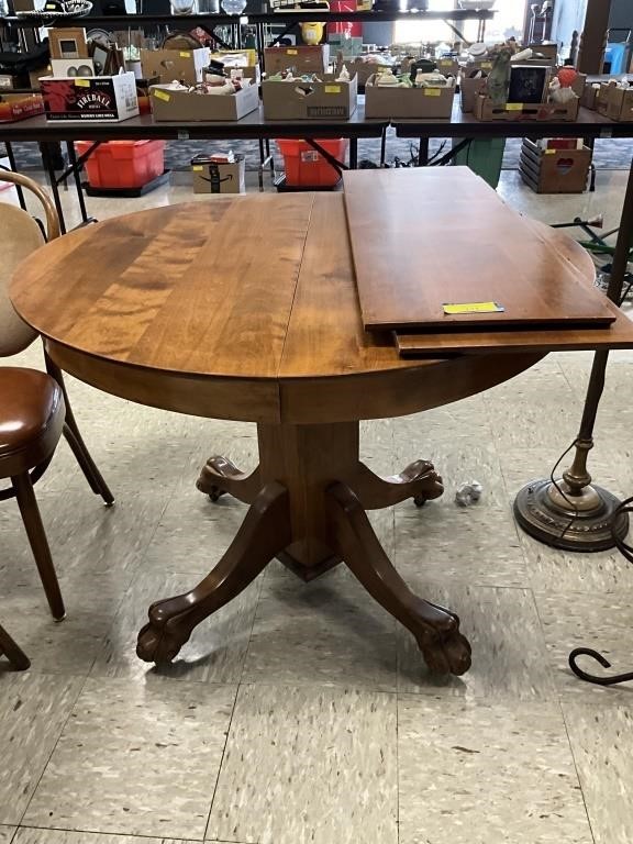 Kitchen Table with 2 Leaves, 40 inch round