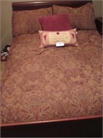Queen Quilt w/4 pillows