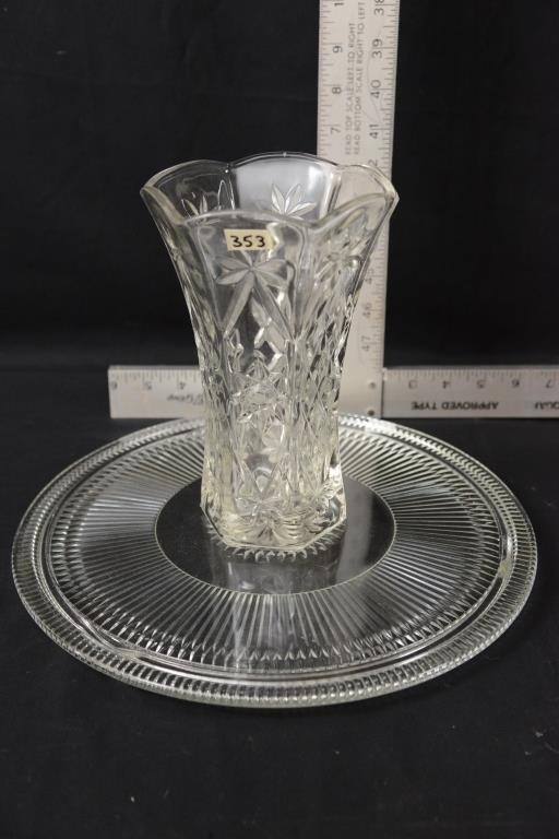 GLASS VASE AND GLASS PLATE