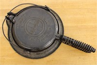 Griswold #8 waffle maker cast iron