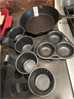 9in Cast Iron Lodge Skillet & dip cookers & egg