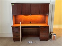 Computer Desk/Hutch lighted w/upper top