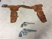 BONANZA HOLSTER AND 2 GUNS - ONE GUN AS IS