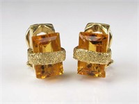 Pair of 18K Yellow Gold Citrine Earrings