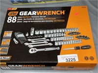 GEAR WRENCH 88PC SAE/METRIC MECHANICS TOOL SET