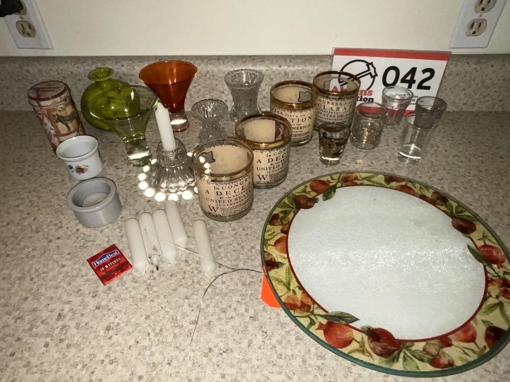 Glass cutting board, glasses