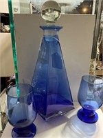 Cristalleria Toscanini blue decanter with 2 glass