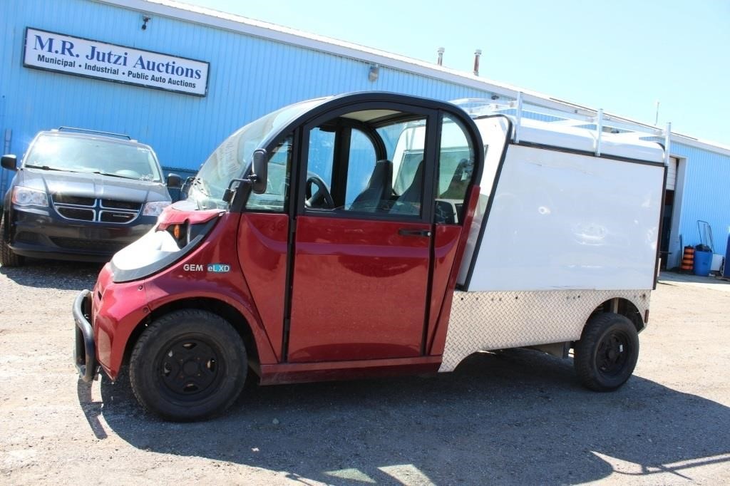 2018 Polaris GEM el XD Golf/Service Cart