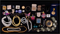 Jewelry & Ladies Dresser items