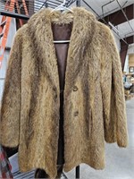 UNKNOWN FUR DAY COAT