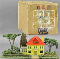 LIONEL 911 BOXED STATION W/TREES