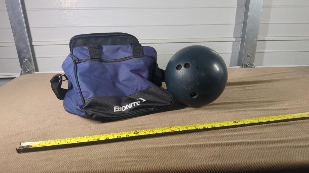 BOWLING BALL