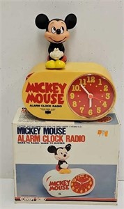 Concept 2000 Mickey Mouse Alarm Clock w/Orig Box