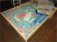 THOMAS THE TRAIN PLAY TABLE W/ ACCESSORIES