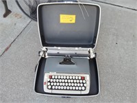 Smith - Corona Typewriter in case