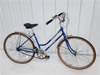 Vintage Schwinn Collegiate 3 Woman's Bike /