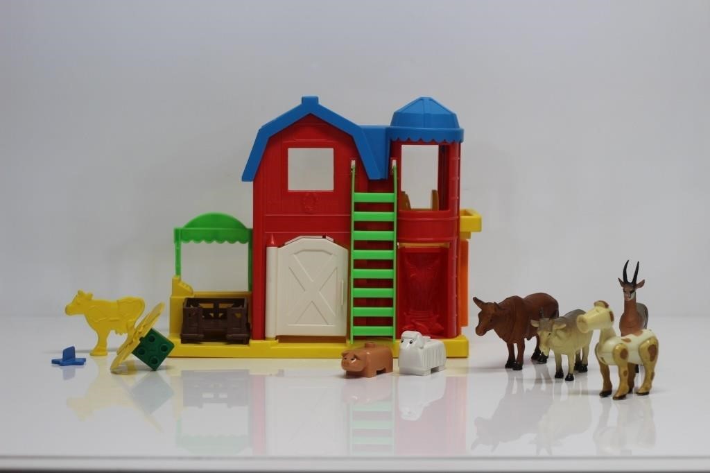 PLASTIC PRE-SCHOOL TOYS