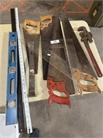 Saws, level, and 16"angle