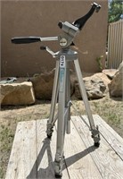 CAMERA TRIPOD