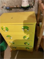 YELLOW DRESSER