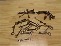 Vintage skeleton key lot.