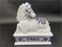 Elizabeth Arden Byzantium Porcelain Horse Box