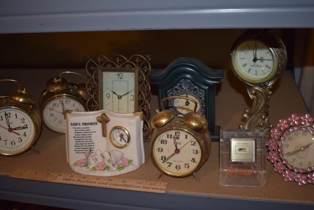 Lot of Desk Clocks