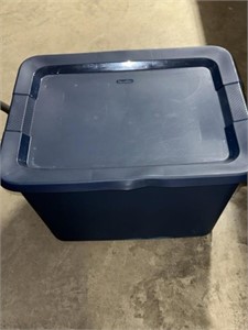 BLUE 18-GALLON TOTE AND LID