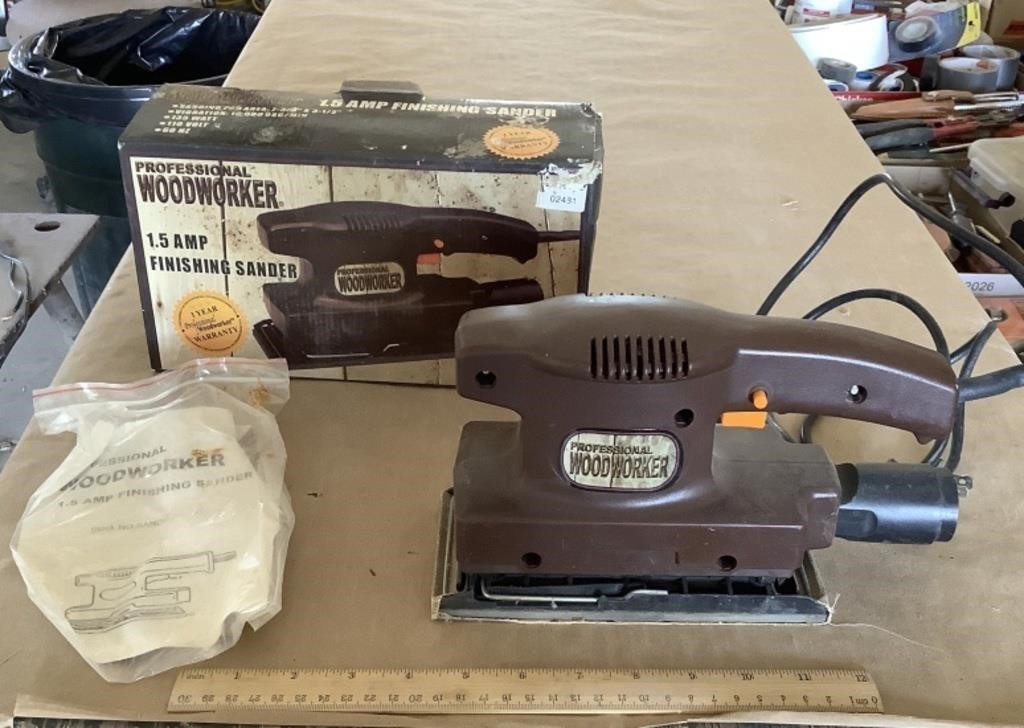 Professional Woodworker 1.5. AMP Finishing Sander