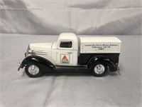 LIBERTY CLASSICS LIMITED EDITION 1937 CHEVY 1:24