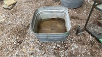 Square wash tub with drain hole