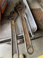 MIX EARLY ADJUSTABLE WRENCHES / JP DANIELSON
