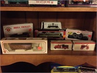 5 HO Train Cars and Toys