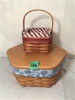 2 Piece Longaberger Basket Set (4" to 10"W)