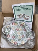 TEMPTATIONS FLORAL EMBROIDERY 6 PIECE OVENWARE