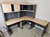 Office 3 Piece Modular Desk 72"x 72"x 65" Tall