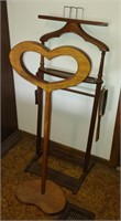 Vtg. Wooden Butler Valet Stand (17"×14"×45") &